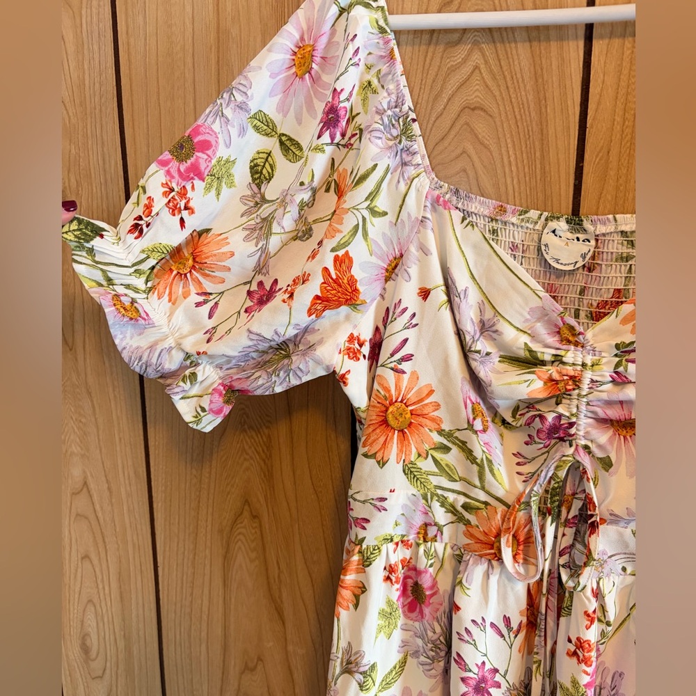 Arula Floral Print Maxi Dress - Picture 4 of 6